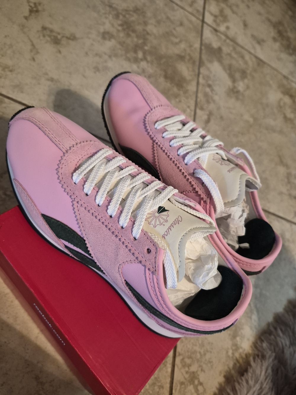 Reebok R400 Running Low Top Sneakers Rose/White/Green - Men's 5.5 / Women's 6.5